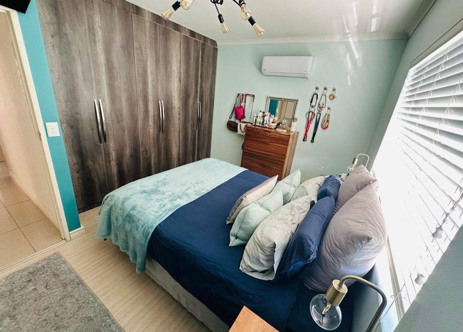 3 Bedroom Property for Sale in Sonstraal Heights Western Cape